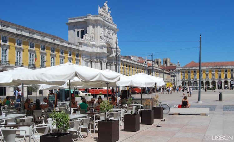 Comercio Square