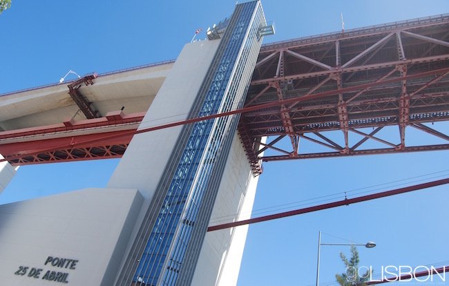 25 de Abril Bridge, Lisbon