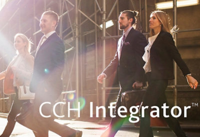 畫面中可見四位身著正式商務服裝的人員，並帶有 CCH Integrator 文字