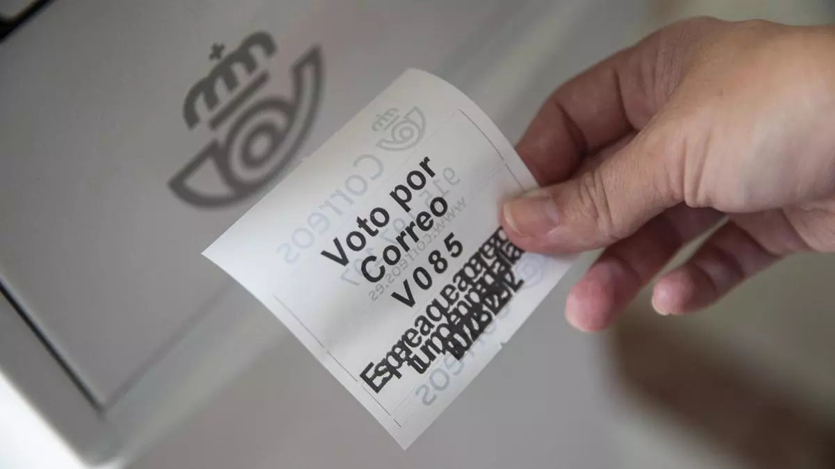 La Junta Electoral no ve motivos para reforzar la "transparencia" del voto por correo como pedía el PP