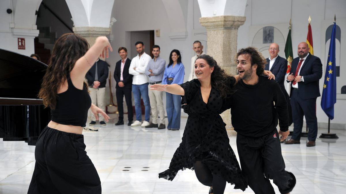 Espectáculo de danza en la Asamblea de Extremadura.
