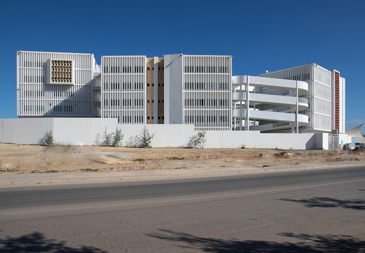 Polytechnic School of Sousse / Atelier Façila - architectures & paysages - Image 1 of 15