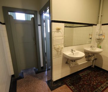 Room 8 for Rent in CBD Liverpool - Photo 3
