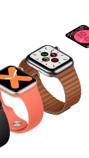 Drie Apple Watches met verschillende bandjes en wijzerplaten weergegeven tegen een witte achtergrond. — Apple Watch Achtergronden