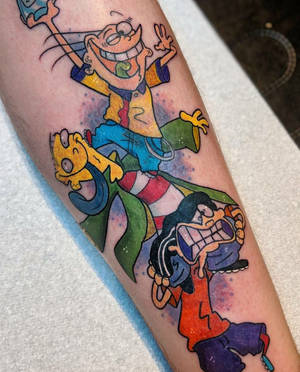 Tatovering af tre tegneseriefigurer på et ben — Ed Wallpapers