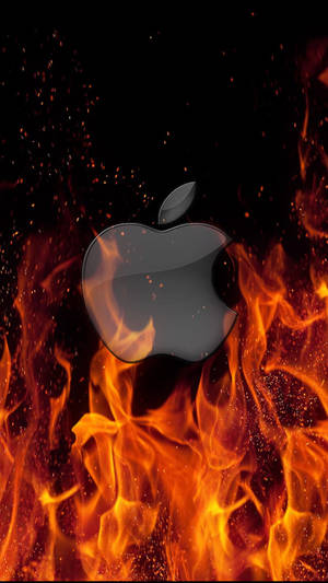 Logo Apple avvolto dalle fiamme su sfondo scuro. — Fuoco Sfondi