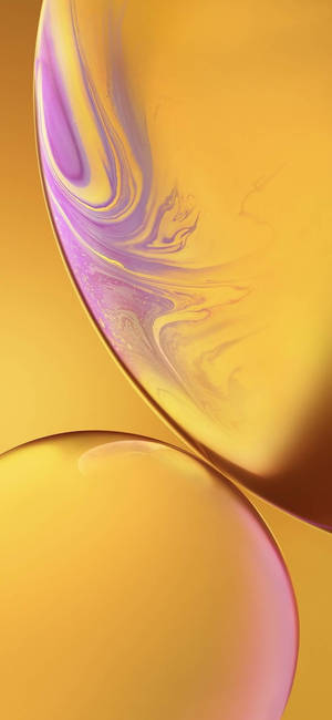 Glossy golden and purple bubbles with swirling liquid patterns. — iPhone Xr Wallpaper