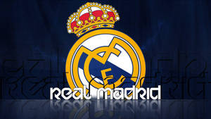 Logotipo del club de fútbol Real Madrid con corona sobre fondo azul oscuro. — Logo Fondos de pantalla