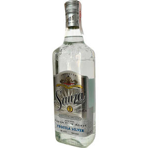 Sauza Tequila Silver flaske med sølv- og blå etiket mod hvid baggrund. — Sølv Wallpapers