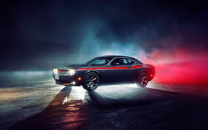 Muscle car nera che sbanda con fumo rosso sotto fari luminosi di notte. — Luci Sfondi
