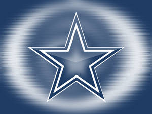Logotipo de la estrella de los Dallas Cowboys con rayos plateados brillantes sobre fondo azul — Vaqueros Fondos de pantalla